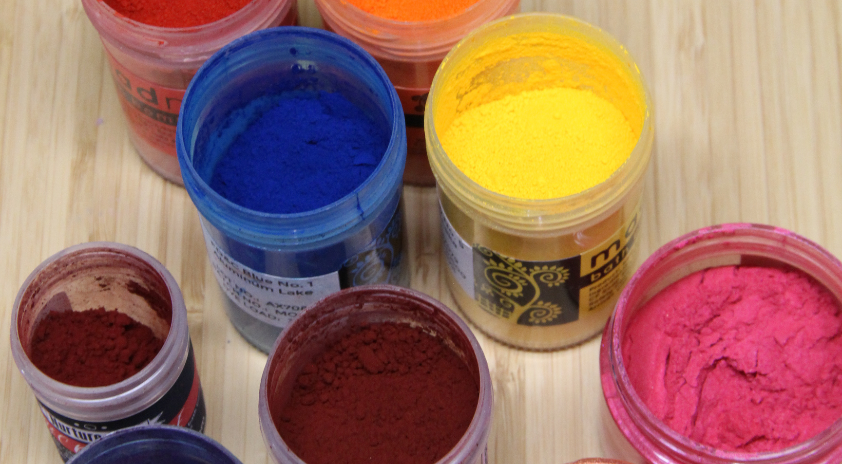 Colorants for Bath Bombs and Solid Bubble Bath