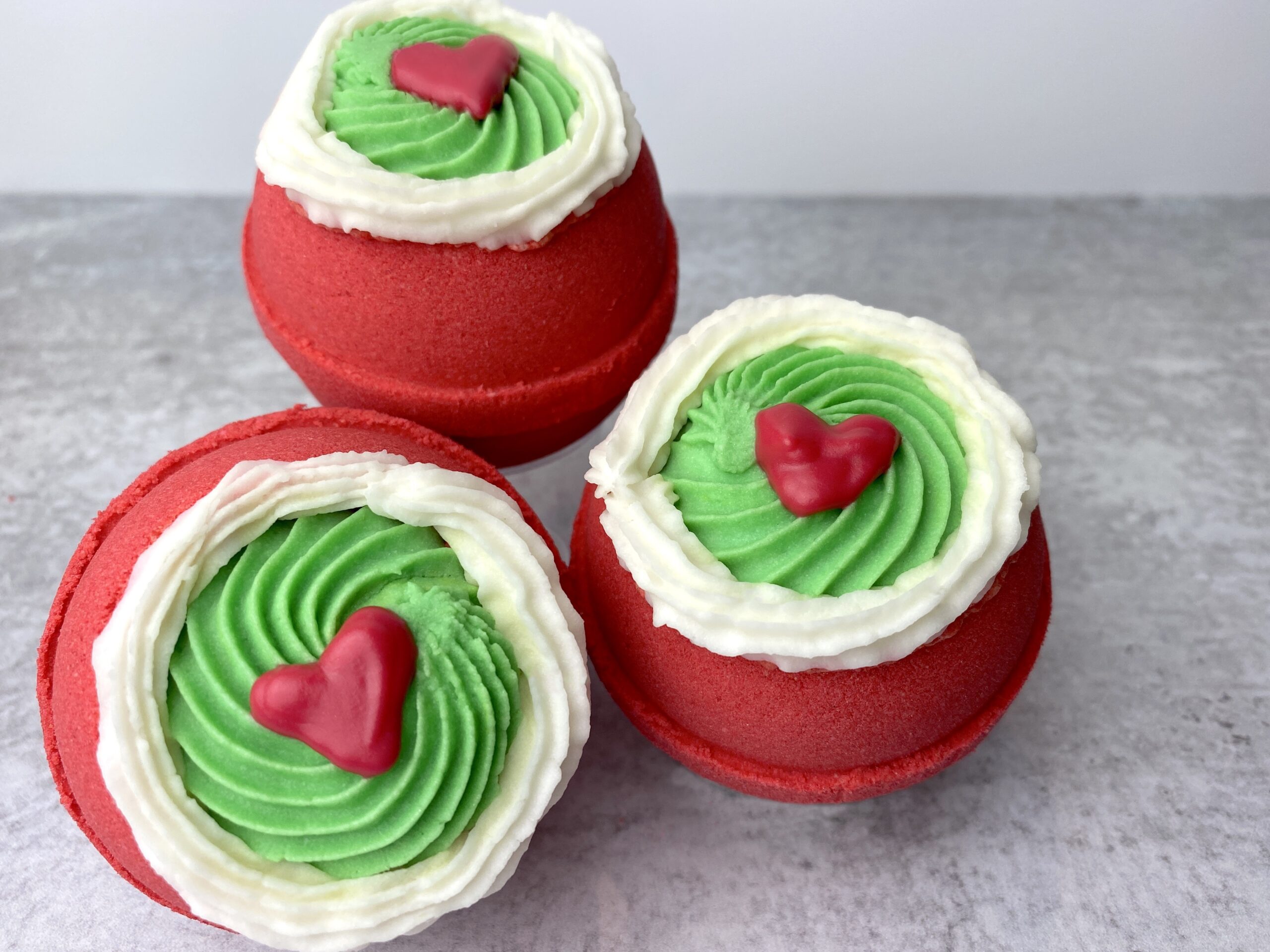 Grinch Bath Bombs with Bubble Frosting